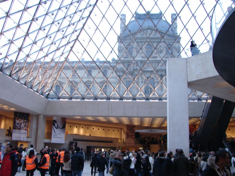 Fichier:Le-Louvre-Paris-Hall-Napoleon-38.fullsize.JPG
