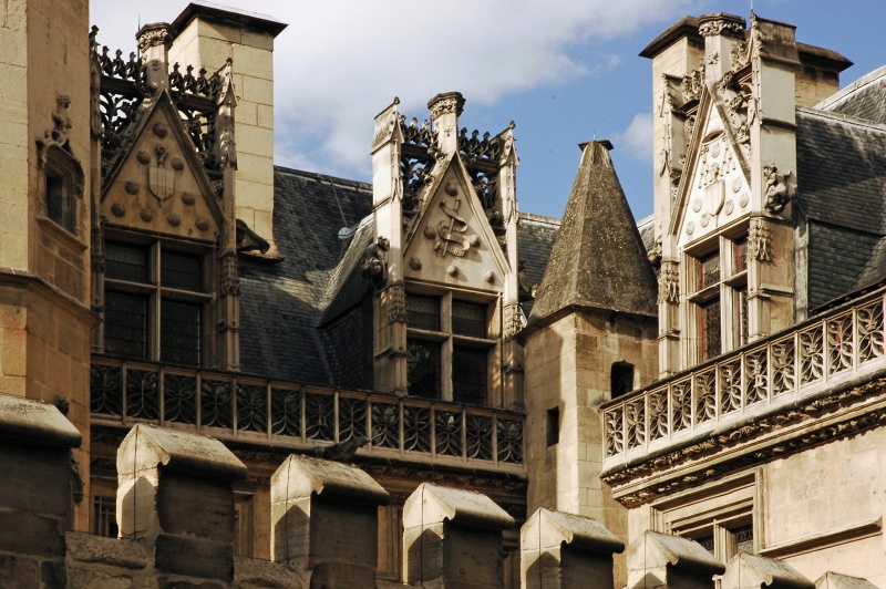 Fichier:Hôtel des abbés de Cluny.jpg